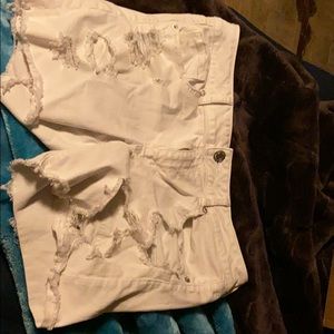 White American eagle shorts